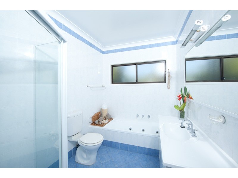 40 Dumbarton Place, Engadine NSW 2233