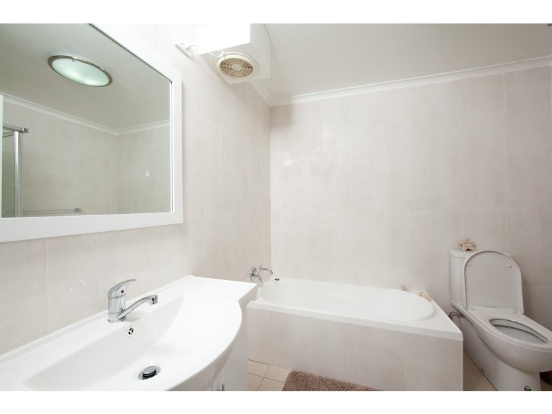 8/2 Railway Crescent, Jannali NSW 2226