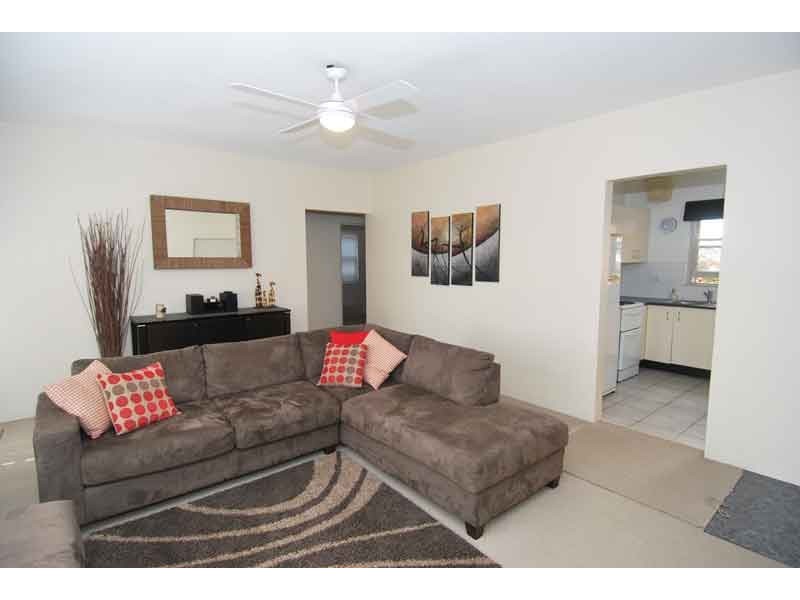 2/8 Oxley Avenue, Jannali NSW 2226