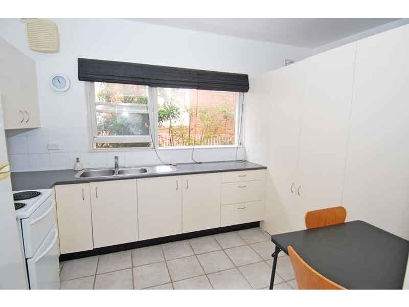 2/8 Oxley Avenue, Jannali NSW 2226