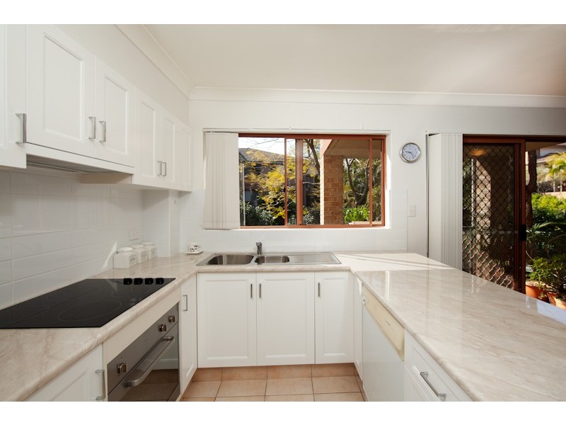 25/28 Leonay Street, Sutherland NSW 2232