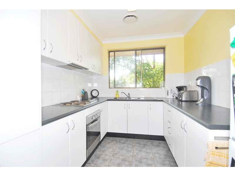 8/8-12 Railway Crescent, Jannali NSW 2226