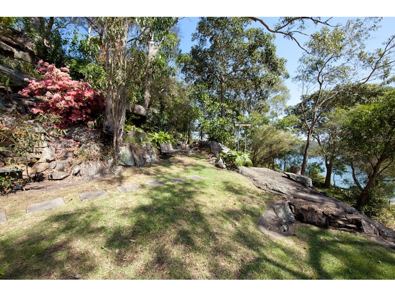 4 Wigens Avenue, Como NSW 2226