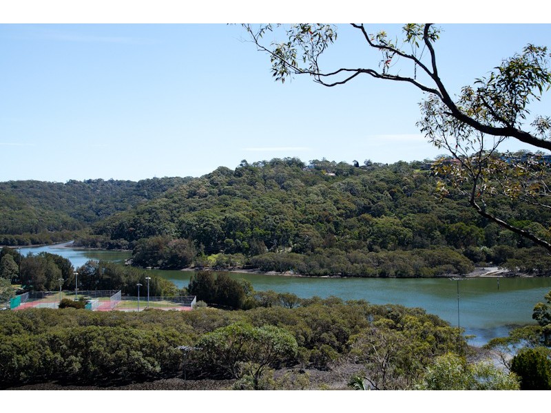 122 Upper Washington Drive, Bonnet Bay NSW 2226