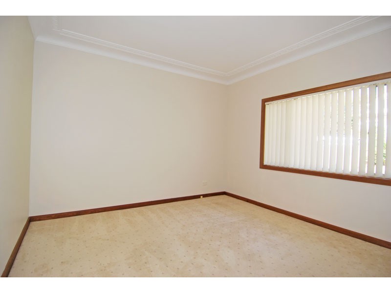 100 Wolger Street, Como NSW 2226