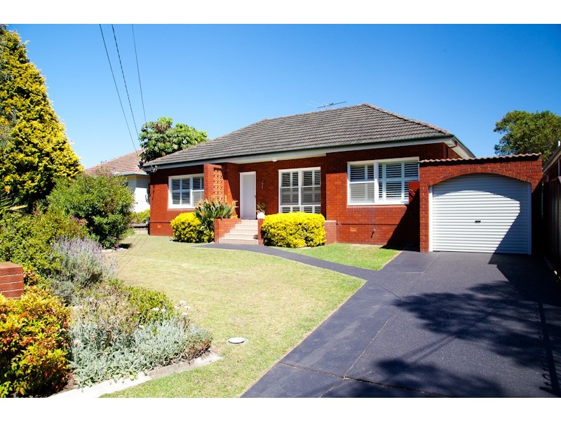 17 Loftus Avenue, Loftus NSW 2232