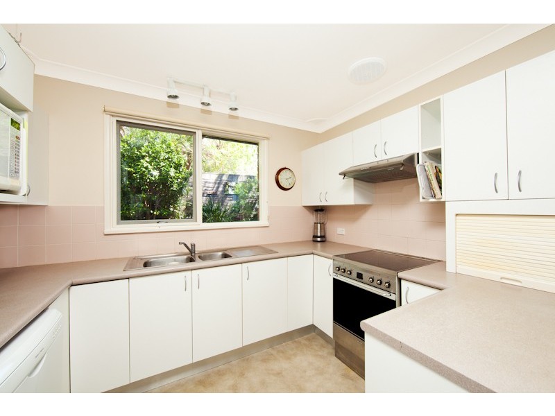 13 Kiewa Place, Kirrawee NSW 2232