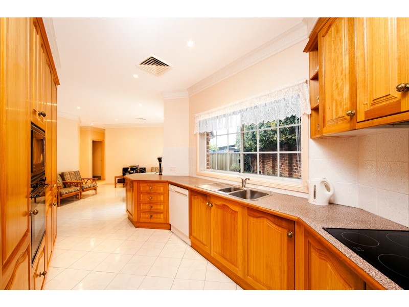 2/346 Forest Road, Kirrawee NSW 2232