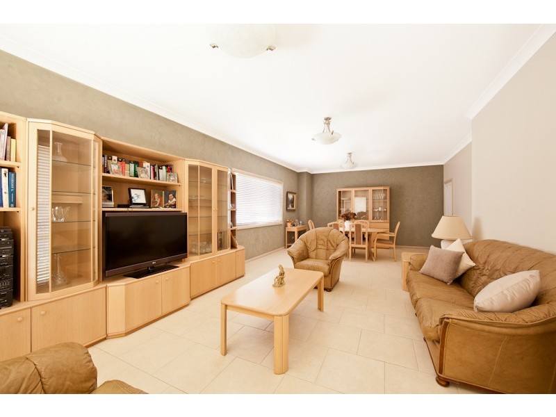 2 Caroline Street, Oyster Bay NSW 2225