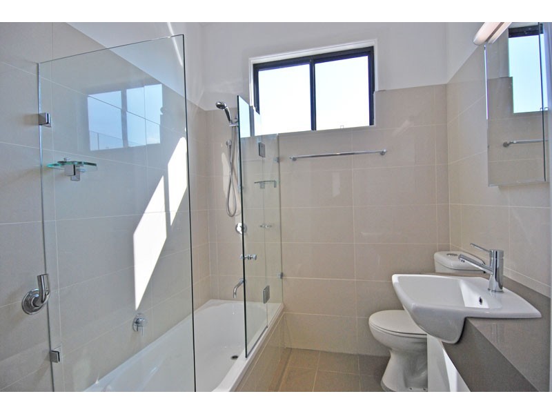 121a Woronora Crescent, Como NSW 2226