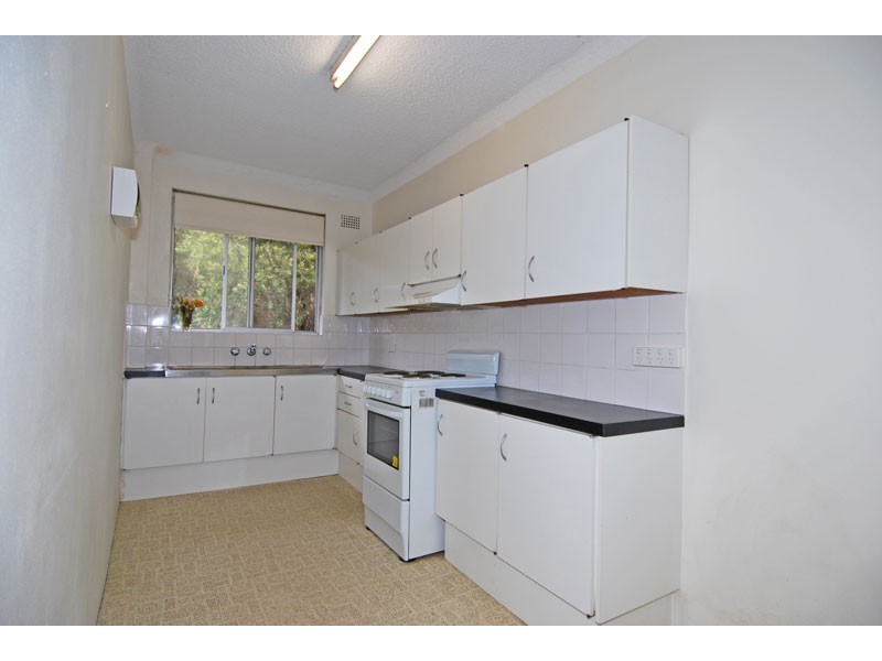 13/76 Glencoe Street, Sutherland NSW 2232