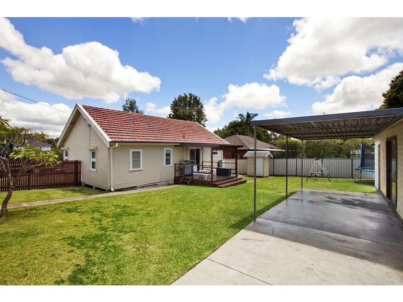 48a Linden Street, Sutherland NSW 2232