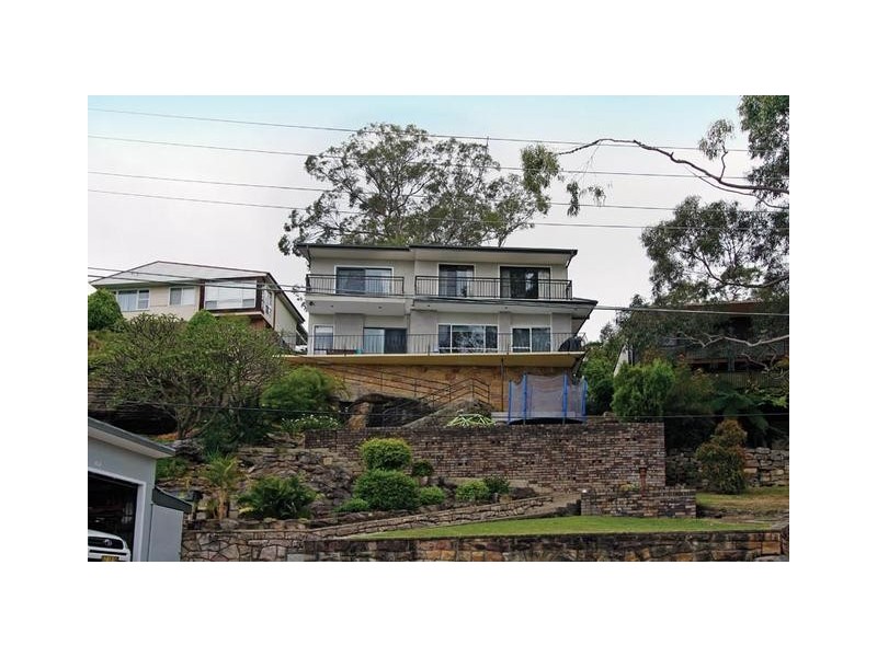 42 Central Avenue, Como NSW 2226