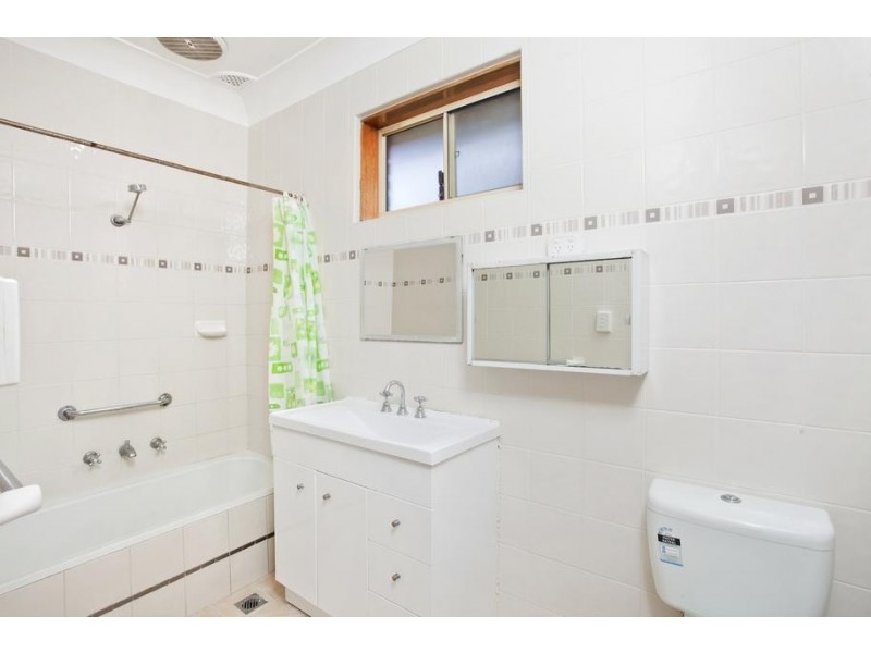 4/2 Oxley Avenue, Jannali NSW 2226