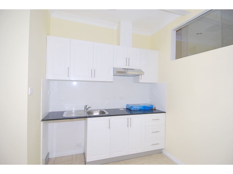 2/56 Railway Crescent, Jannali NSW 2226