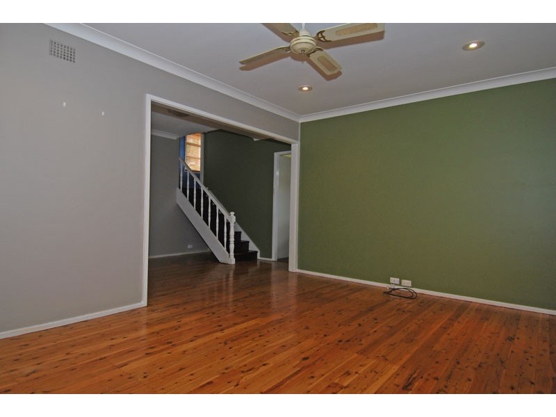 24 Laurina Avenue, Engadine NSW 2233