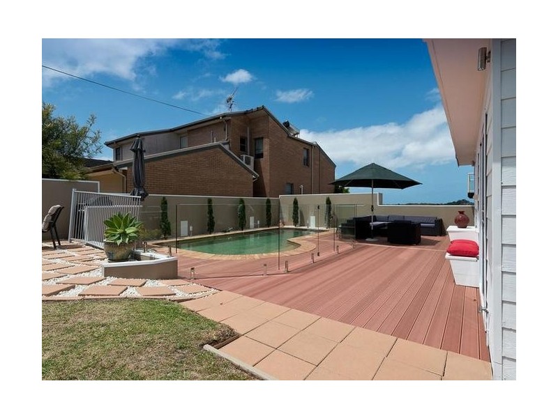 16 Currah Road, Como NSW 2226