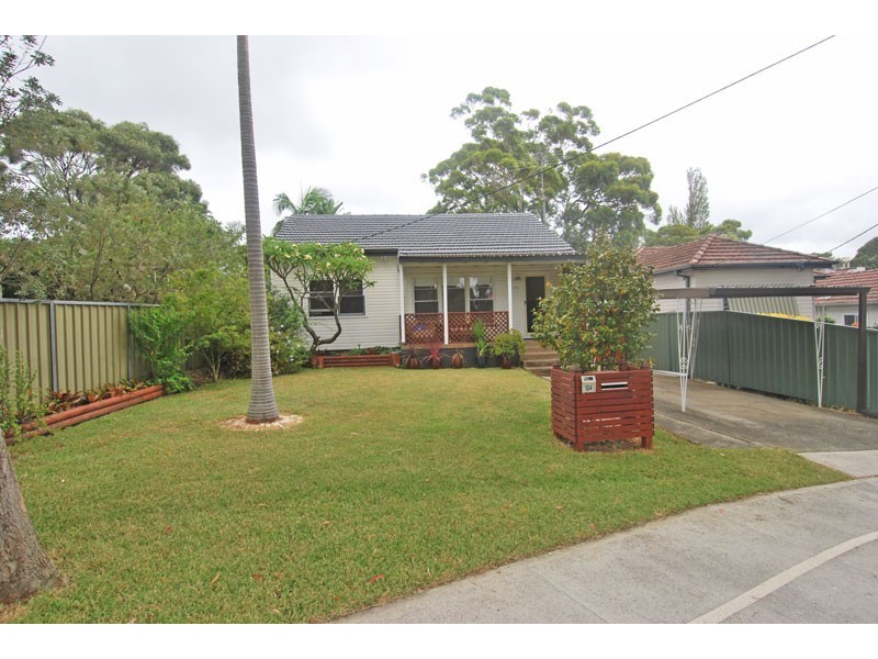 124 Waratah Street, Sutherland NSW 2232
