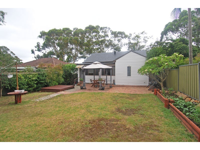 124 Waratah Street, Sutherland NSW 2232