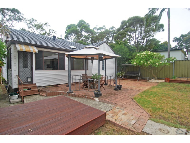 124 Waratah Street, Sutherland NSW 2232