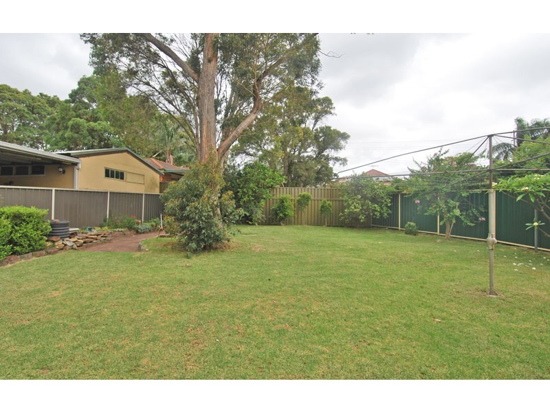 24 Laurina Avenue, Engadine NSW 2233