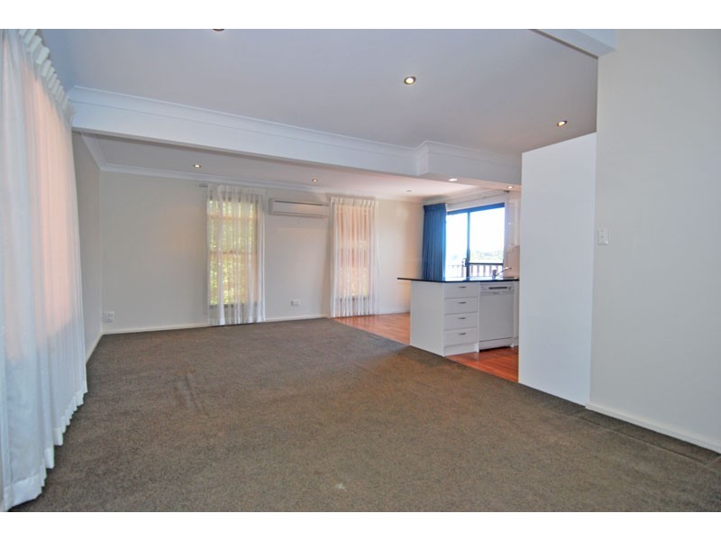 121a Woronora Crescent, Como NSW 2226