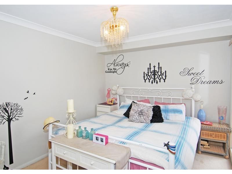 12 Arnold Place, Menai NSW 2234