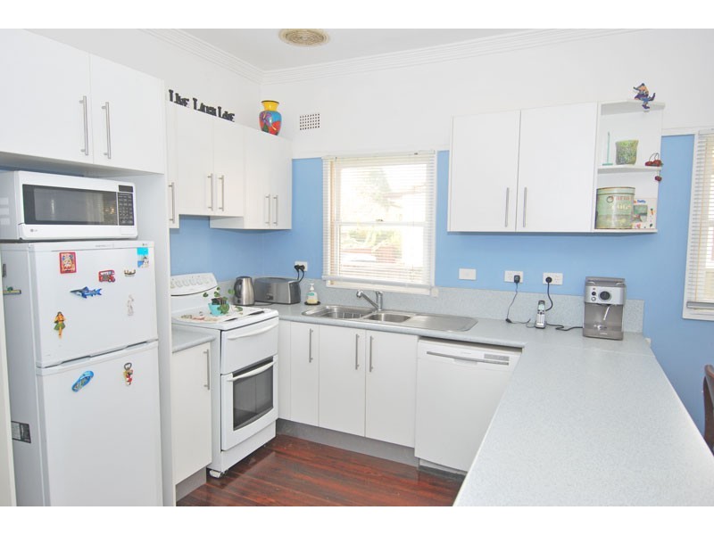 31 Moona Road, Kirrawee NSW 2232