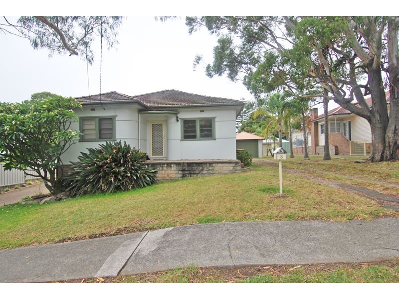 8 Auburn Street, Sutherland NSW 2232