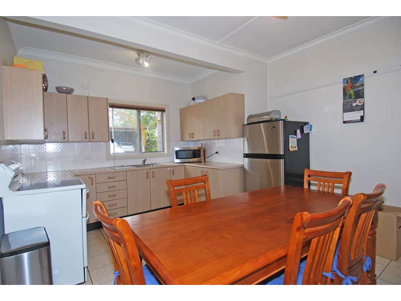 8 Auburn Street, Sutherland NSW 2232