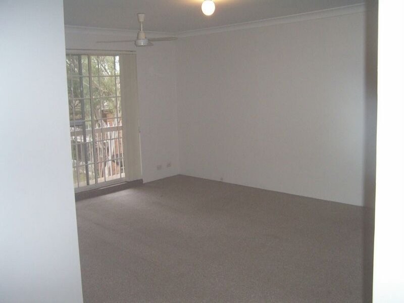 8/95 Flora Street, Sutherland NSW 2232