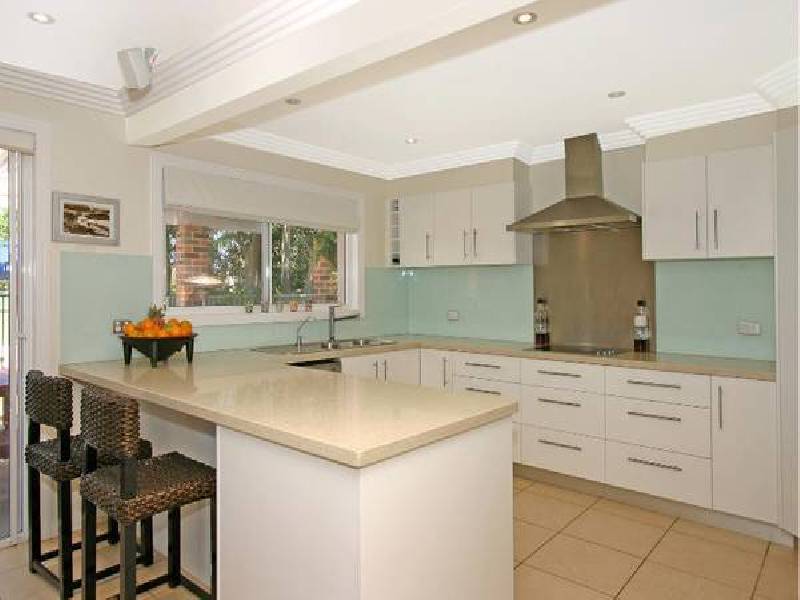 28 Woronora Crescent, Como NSW 2226