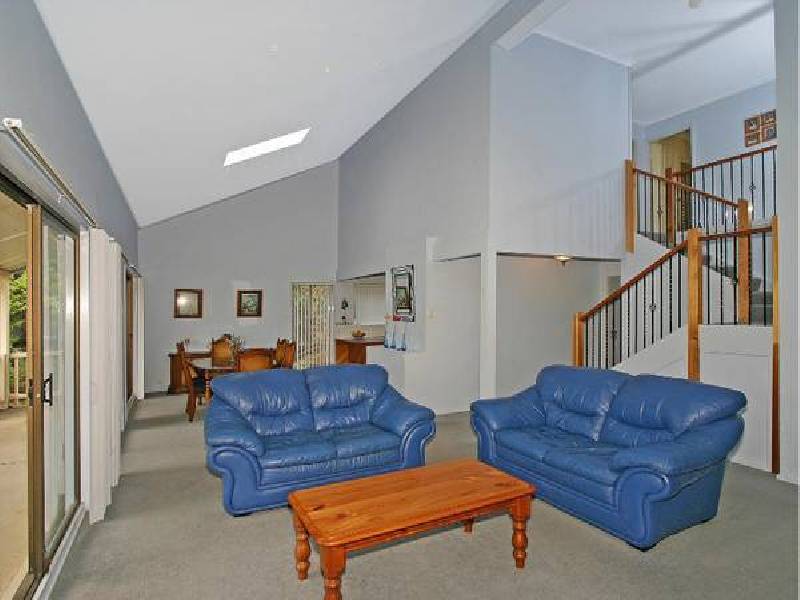 34 Upper Washington Drive, Bonnet Bay NSW 2226