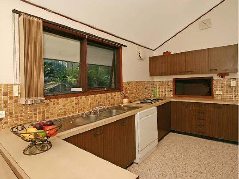 2 Highpoint Place, Como NSW 2226