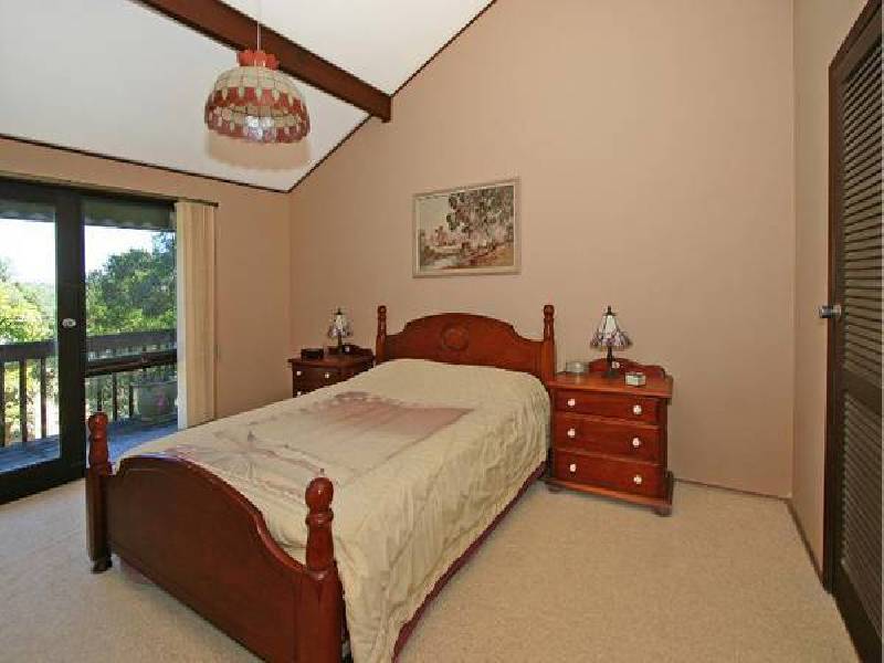 2 Highpoint Place, Como NSW 2226