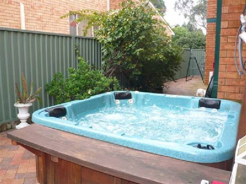 68 Mokera Avenue, Kirrawee NSW 2232