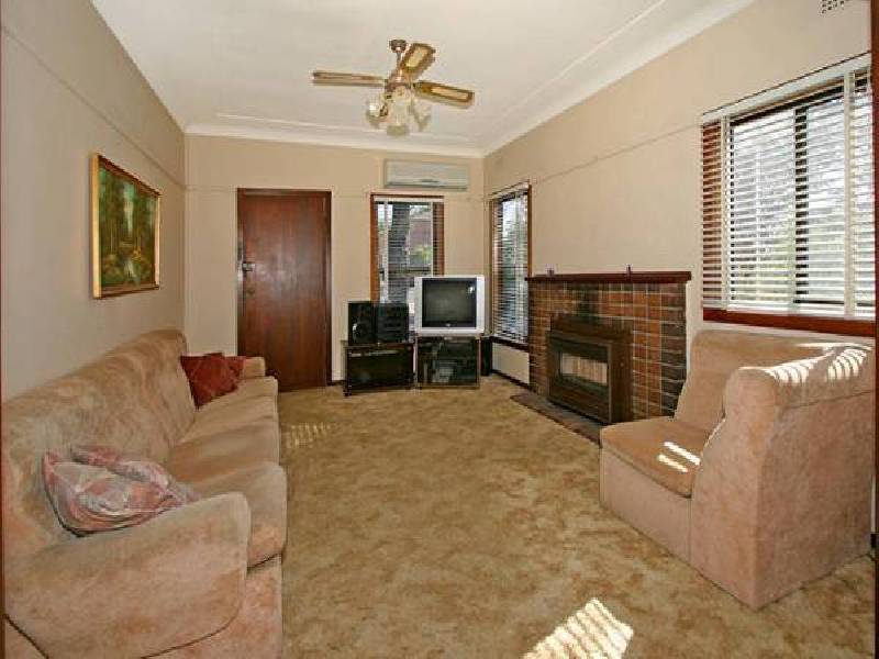 38 Oakwood Street, Sutherland NSW 2232