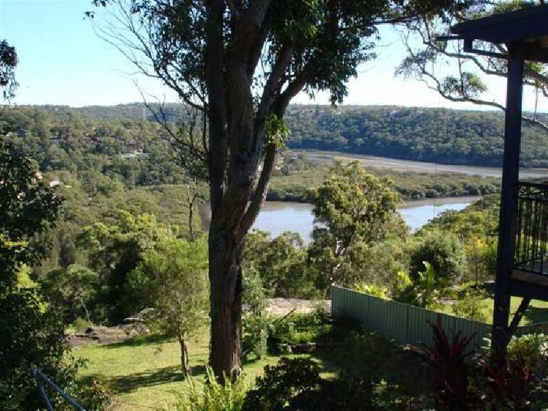 Woronora Crescent, Como NSW 2226