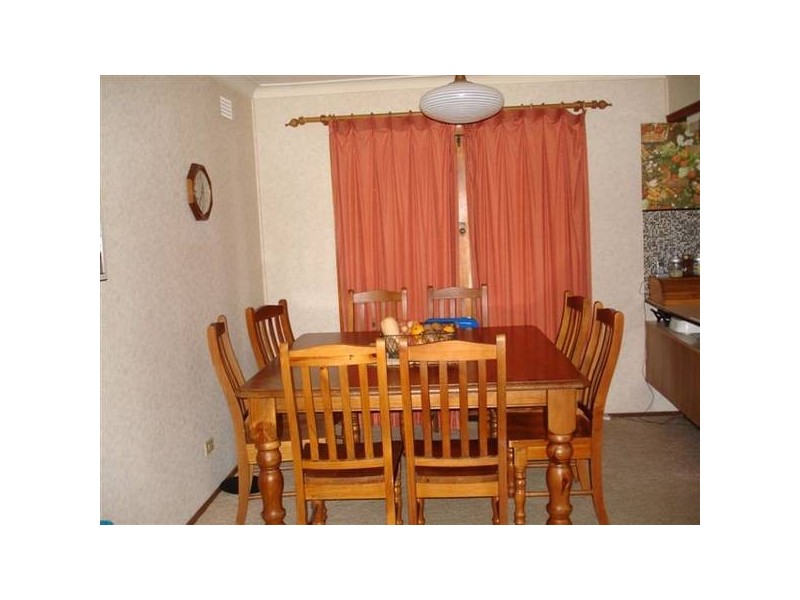 Woronora Crescent, Como NSW 2226