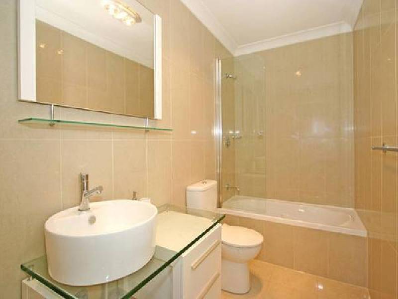 Taylor Close, Miranda NSW 2228