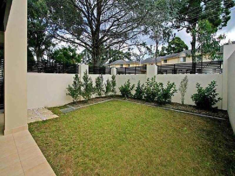 Taylor Close, Miranda NSW 2228