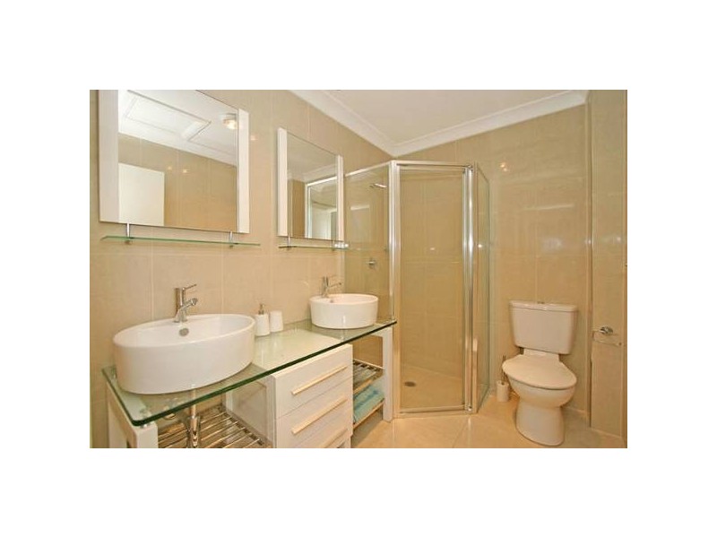 Taylor Close, Miranda NSW 2228