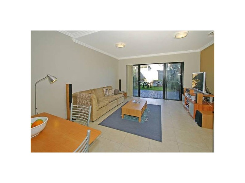 Osprey Drive, Illawong NSW 2234