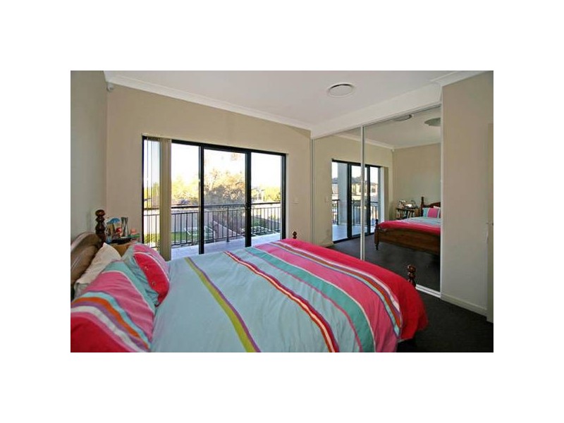 Osprey Drive, Illawong NSW 2234