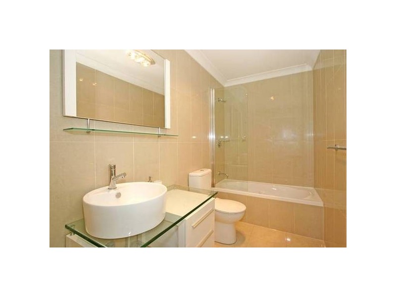 Taylor Close, Miranda NSW 2228