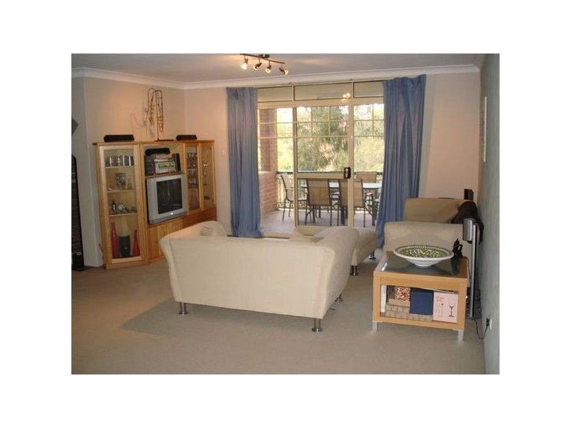 Preston Avenue, Engadine NSW 2233