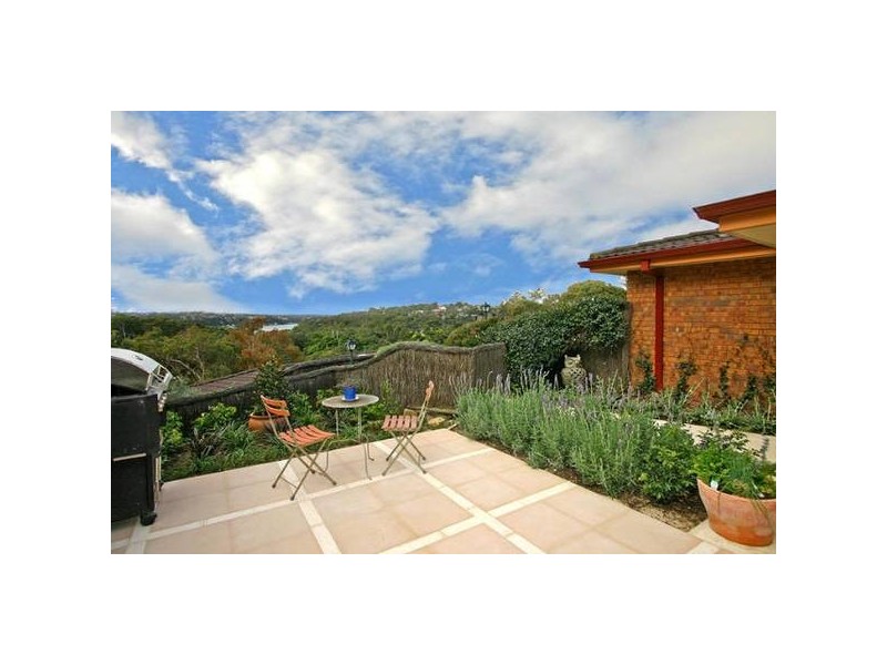 Binya Place, Como NSW 2226