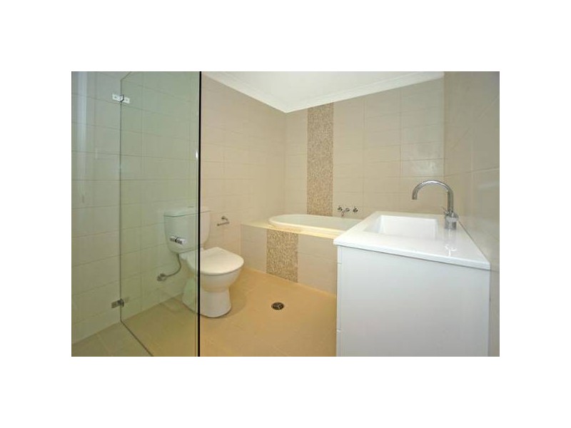 Binya Place, Como NSW 2226