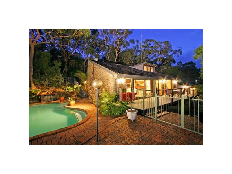 1 Geraldton Place, Yarrawarrah NSW 2233