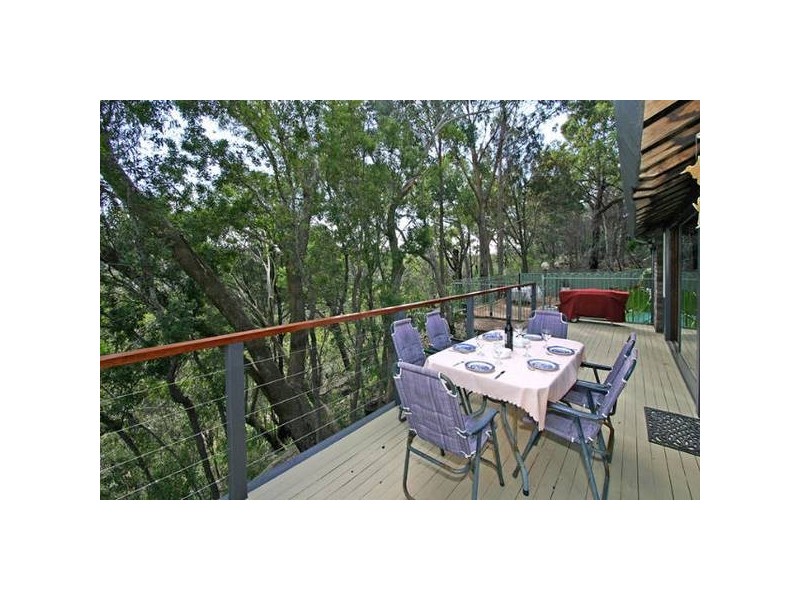 1 Geraldton Place, Yarrawarrah NSW 2233